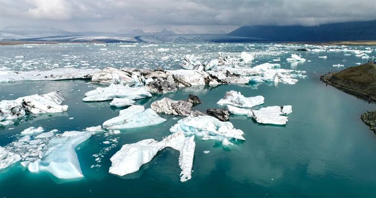 Jokulsarlon glacial lake Iceland