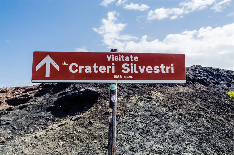 Road to the Silvestri Crater