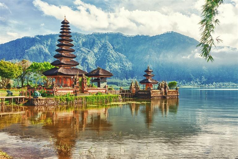 Temple Ulun Danu in Bali