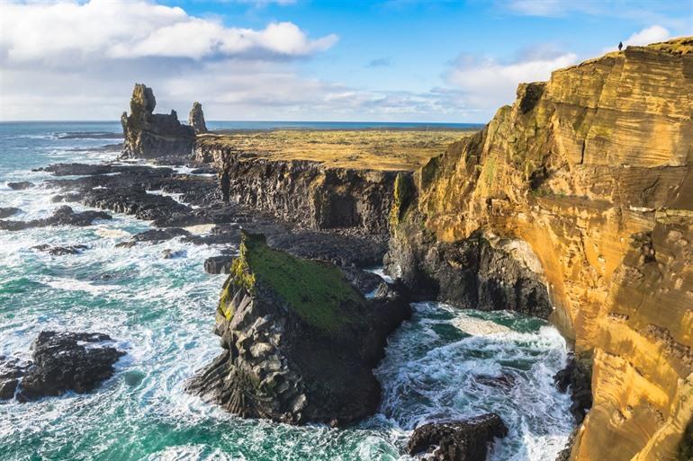 The rough coast of Iceland